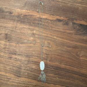 Kendra Scott necklace